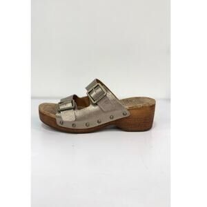Kork Ease Saffron Slide Wedge Clog Sandals Metallic Gold Leather Strap 8 Studded